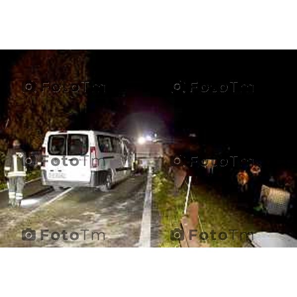 foto LaPresse Tiziano Manzoni 30/08/2018 Cronaca Bergamo - ITALIA Roncola San bernardo, incidente stradale furgone tampona trattore