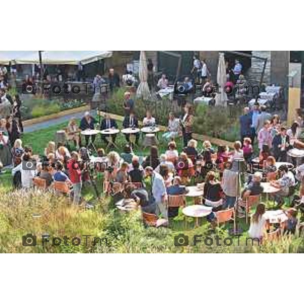 06/09/2018 Davide Gandossi x Tiziano Manzoni Bergamo - ITALIA Cronaca I Maestri Del Paesaggio Edizione VIII Nella Foto:Gori Giorgio Sindaco Di Bergamo Piet Oudolf Paesaggista e Autore Di Green Square 2018 Claudia Maria Terzi Assessore Infrastrutture Trasporti E Mobilità Sostenibile Regione Lombardia Giovanni Paolo Malvestiti Presidente Camera Di Commercio Bergamo