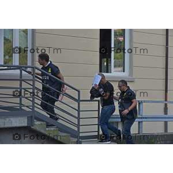 11/09/2018 Davide Gandossi x Tiziano Manzoni Bergamo - ITALIA Cronaca Sede Guardia Di Finanza Bergamo Nella Foto: Arrivo Arrestati Per Estorsione Finaza Bergamo