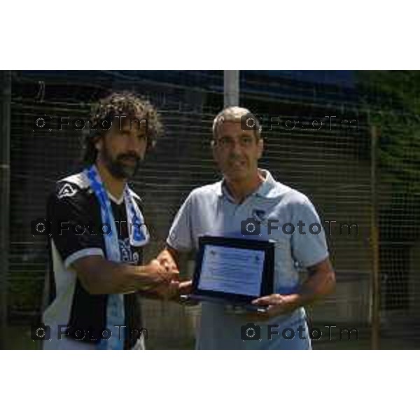 13/09/2018 Davide Gandossi x Tiziano Manzoni Bergamo - ITALIA Cronaca Sede ASD Polisportiva Monterosso il nuovo campo dedicato a Piermario Morosini realizzato da AIC ONLUS. Con La grande Partecipazione di Michele Agazzi( Che ha promosso L\'iniziativa), Gianpaolo Bellini, Cristian Raimondi, Damiano Tommasi, Diego Bonavina, Massimo Paganin.