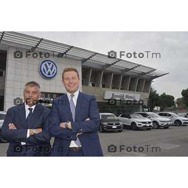 foto LaPresse Tiziano Manzoni 11/10/2018 Cronaca Bergamo - ITALIA Nella foto: da sx Direttore Generale Gianmaria Berziga al suo fianco Matthias Moser, Presidente del Consiglio di Amministrazione del Gruppo Bonaldi.