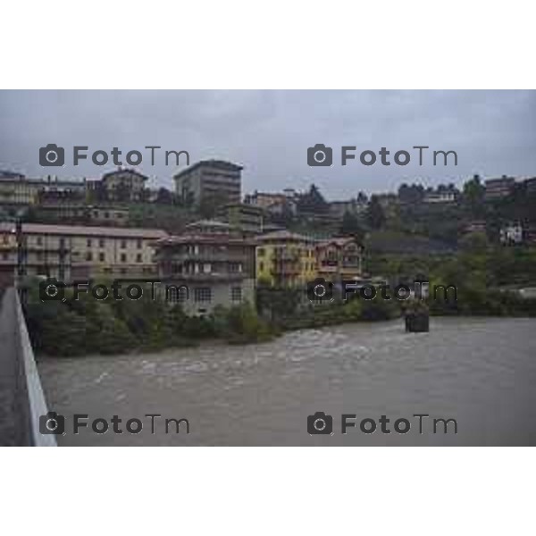 Foto LaPresse/Manzoni Tiziano 29/10/2018 Bergamo, Italia cronache, Maltempo nella provincia di bergamo Nella foto: Il fiume Brembo in piena nella zona di Almenno San Salvatore