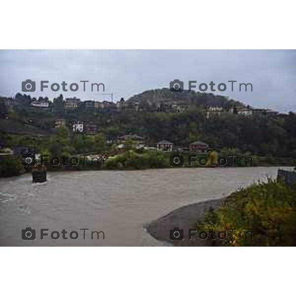 Foto LaPresse/Manzoni Tiziano 29/10/2018 Bergamo, Italia cronache, Maltempo nella provincia di bergamo Nella foto: Il fiume Brembo in piena nella zona di Almenno San Salvatore