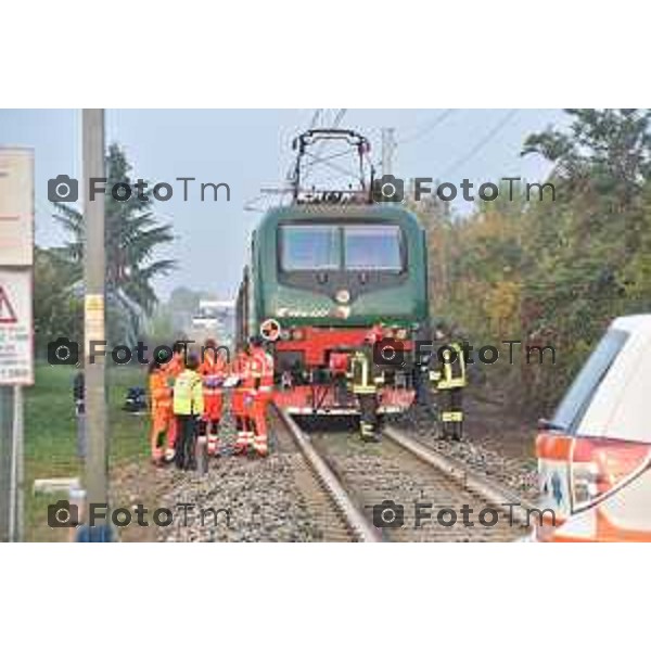 Foto LaPresse/Gandossi Davide x Tiziano Manzoni 20/10/2018 Bergamo, Italia cronaca. Travolto Dal treno in Via Luther King Zona Ospedale. treno Travolge uomo, treno transitava Verso la fermata Bergamo Ospedale.