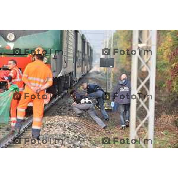 Foto LaPresse/Gandossi Davide x Tiziano Manzoni 20/10/2018 Bergamo, Italia cronaca. Travolto Dal treno in Via Luther King Zona Ospedale. treno Travolge uomo, treno transitava Verso la fermata Bergamo Ospedale.