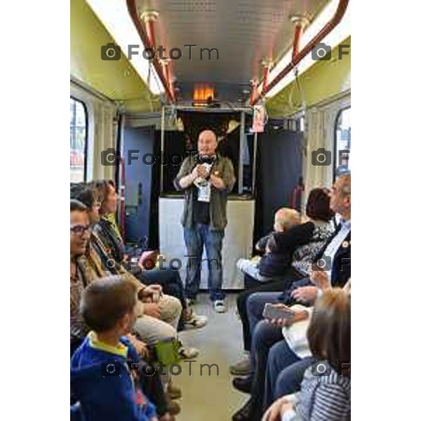 08/10/2018 Davide Gandossi x Tiziano Manzoni Bergamo - ITALIA Cronaca. Tutto il Teatro che ci piace, Conferenza e spettacolo sul Tram della TEB. Partenza Da Bergamo Fino ad Albino. Nella Foto: Conferenza Stampa, Parla Andrea Rudigher