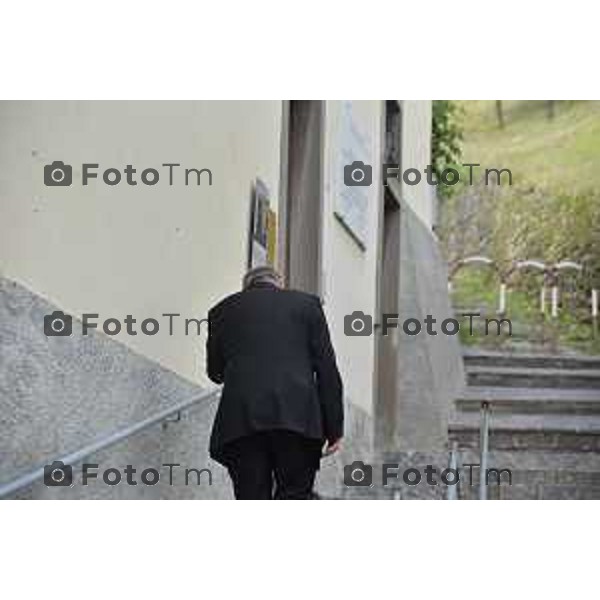 Sotto il monte camera adente Monsignor Capovilla segretario particolare di papa Giovanni deceduto stamane a 100 anni