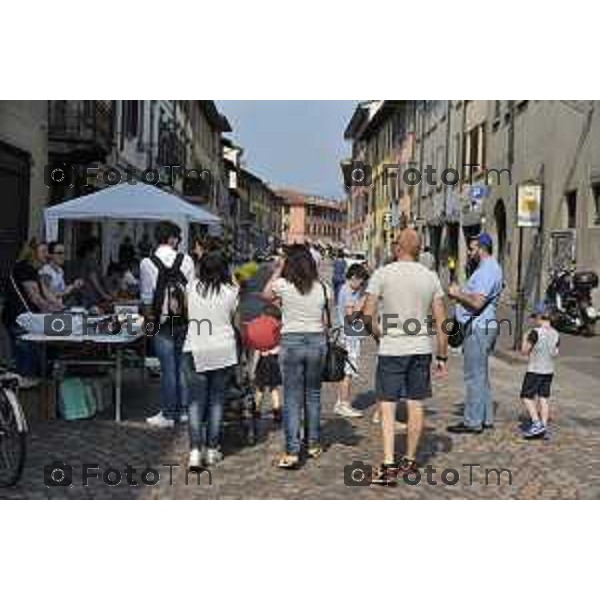 Via Borgo Santa Caterina i sabati del Borgo, la vian alle ore17 eventi, laboratori con la strada pedonalizzata per l’occasione.