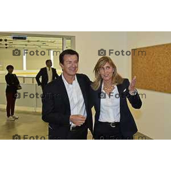 Palaghiaccio di Bergamo il Presidente del CONI Giovanni Malagò all\' impianto di recente completamento Gori Giorgio e Federica Pesenti, presidente di IceLab