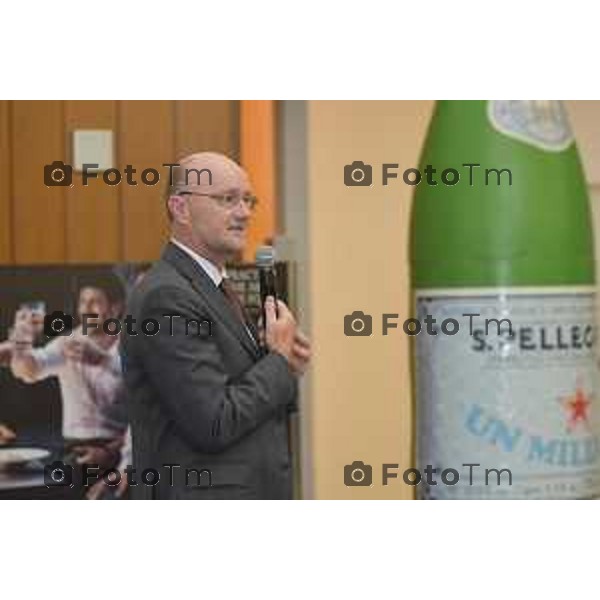 Sanpellegrino Terme (BG) il ministro Maurizio Martina in visita allo stablimento San Pellegrino nella foto Marco Settembri, executive vice president di Nestlé Waters, diventando così il primo italiano dagli anni ’50 a entrare nell’executive board del gruppo.