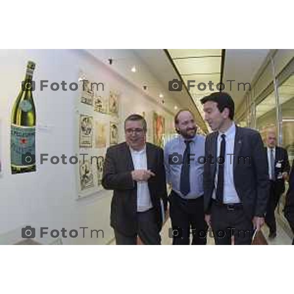 Sanpellegrino Terme (BG) il ministro Maurizio Martina in visita allo stablimento San Pellegrino nella foto Maurizio Martina con il sindaco di sanpellegrinoi e matteo rossi