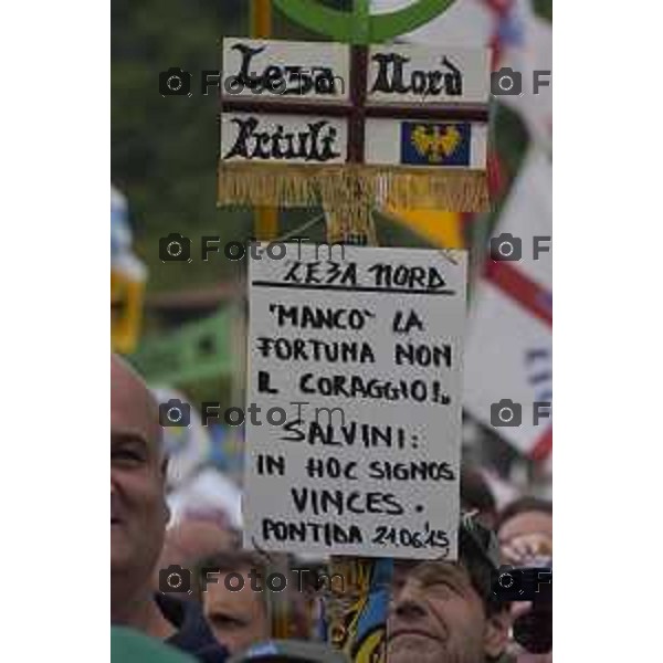 Pontida, raduno leghista domenica 21 giugno 2015 nella foto