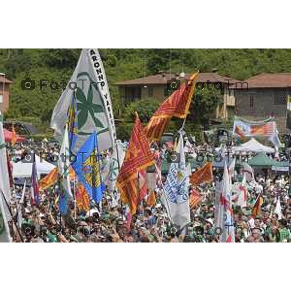 Pontida, raduno leghista domenica 21 giugno 2015 nella foto