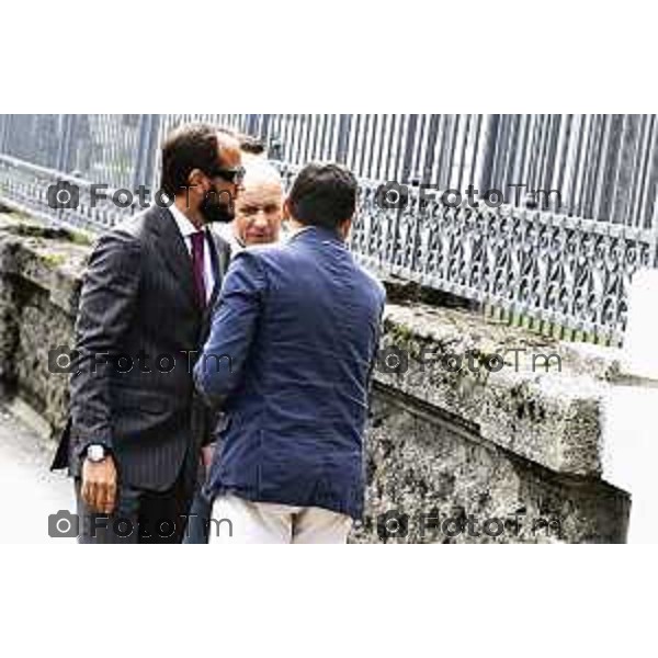 foto LaPresse Tiziano Manzoni 25/06/2018 Cronaca Bergamo - ITALIA Indagine Foppolo arresti di La consegna alla Gdf di Sergio Lima, con l\'avvocato Benedetto Bonomo