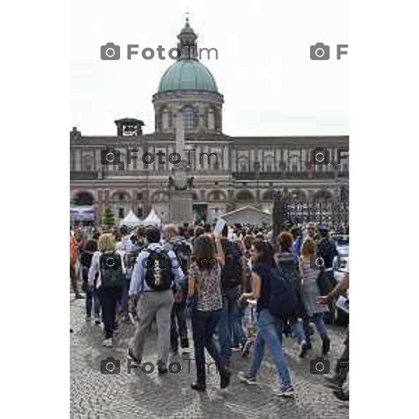 Caravaggio 20 mila fedeli del Movimento di Comunione e Liberazione al Santuario “Santa Maria Del Fonte” per celebrazione dell’Anno Santo della Misericordia .Nella foto L\'arrivo dei fedeli