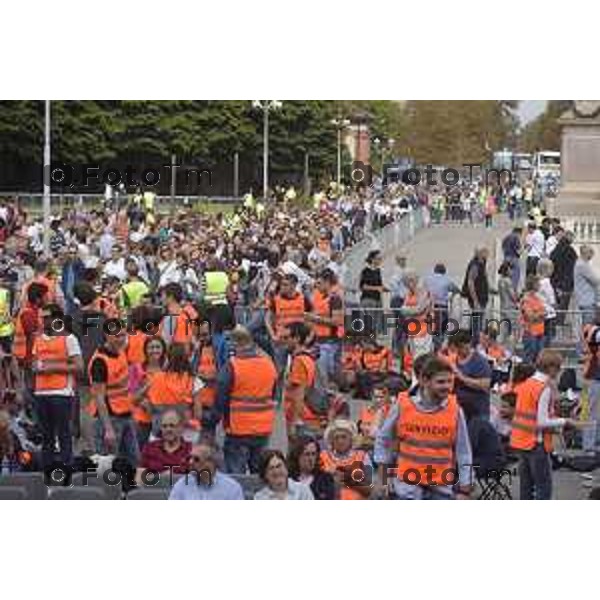 Caravaggio 20 mila fedeli del Movimento di Comunione e Liberazione al Santuario “Santa Maria Del Fonte” per celebrazione dell’Anno Santo della Misericordia .Nella foto i 29 mila fedeli