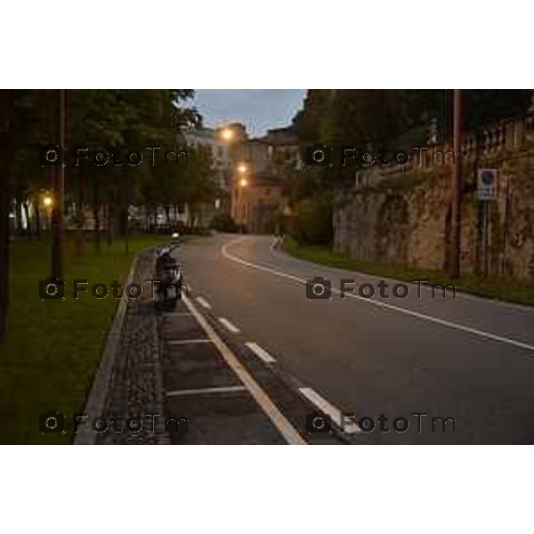 Bergamo Città Alta gli spazi estivi e il via libera alle moto. nuovi parcheggi san giacomo