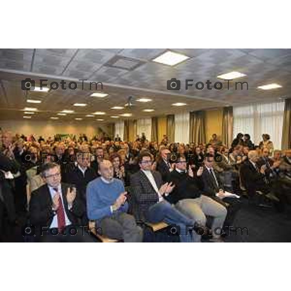 Congresso Forza Italia Zingonia 2016 nella foto platea della sala al palace hotel zingonia