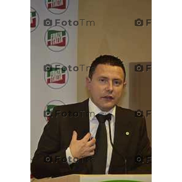 Congresso Forza Italia Zingonia 2016 nella foto Paolo Franco il neo segretario provinciale di Forza Italia