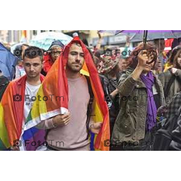 Foto LaPresse/Davide Gandossi x Tiziano Manzoni 18/05/2019 Bergamo,Italia cronaca Secinda attesissima edizione del Bergamo Pride corteo e festeggiamenti per tutta Bergamo Orgoglio oltre le mura Nella Foto: Folla sotto la pioggia ma che non molla