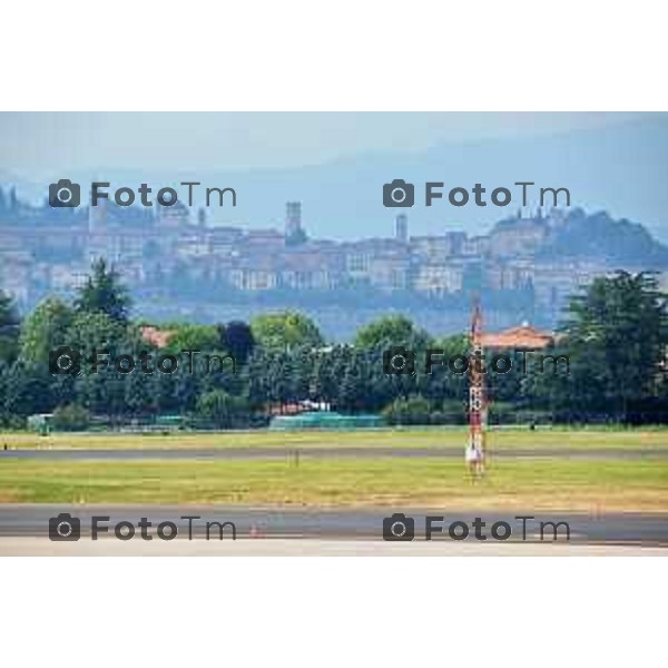 Orio Al Serio (BG) aeroporto ultimi lavori di ripristino inetrni esterni per inaugurazione del 2 giugno foto Tiziano Manzoni-fotogramma Bergamo