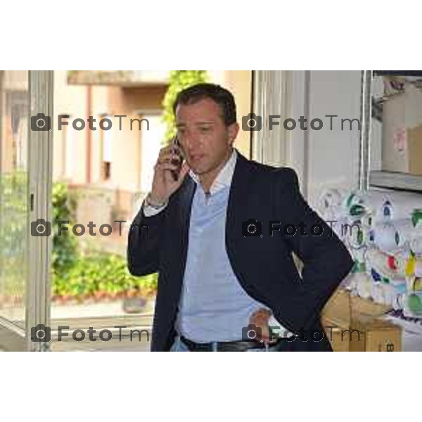 Seriate (BG) Festeggiamenti in sede Lega Nord per la vincita del candidato Cristian Vezzoli foto Tiziano Manzoni-fotogramma Bergamo