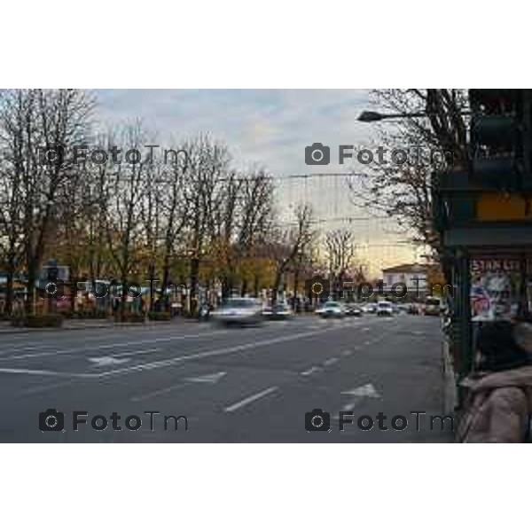 Foto Lapresse/Davide Gandossi x Tiziano Manzoni 13/12/2018 Bergamo,Italia,Cronaca STRADA VIA PAPA GIOVANNI A BERGAMO Nella Foto: VIA PAPA GIOVANNI VERSO LA STAZIONE