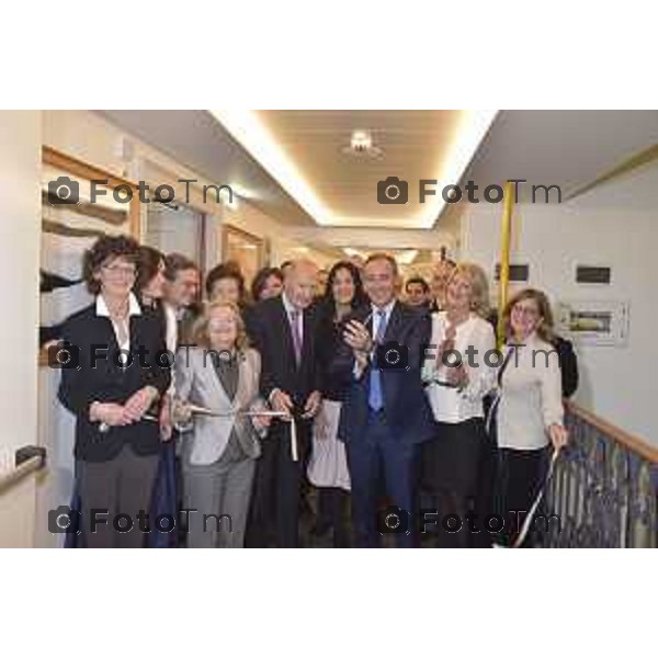 foto LaPresse Tiziano Manzoni 1/12//2018 Cronaca Bergamo - ITALIA AMPLIAMENTO UNITA’ OPERATIVA DI RIABILITAZIONE “ISTITUTO CLINICO QUARENGHI la visita dell\'assessore Gallera Giulio all\'inaugurazione dell\'ampliamento della clinica quarenghi a Sanpellegrino terme