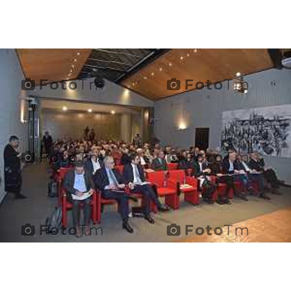 Foto Lapresse/Davide Gandossi x Tiziano Manzoni 07/12/2018 Bergamo,Italia,Cronaca BERGAMO CITTà DEL FUTURO INCONTRI APERTI CON LA CITTADINANZA SUL PROGETTO DI RIQUALIFICAZIONE DI PORTA SUD, NEL CENTRO CONGRESSI GIOVANNI XXIII A BERGAMO Nella Foto: CENTRO CONCRESSI