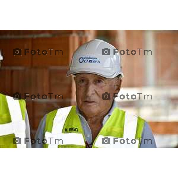 Foto Manzoni Tiziano/LaPresse 27-07-2022 Bergamo visita al cantiere cantiere Fondazione Carisma,nuovo centro assistenza delle persone affette da demenza. Ing. Miro Radici, e il Sindaco di Bergamo,Giorgio Gori.