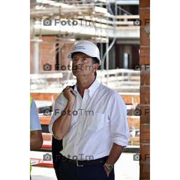 Foto Manzoni Tiziano/LaPresse 27-07-2022 Bergamo visita al cantiere cantiere Fondazione Carisma,nuovo centro assistenza delle persone affette da demenza. Ing. Miro Radici, e il Sindaco di Bergamo,Giorgio Gori.