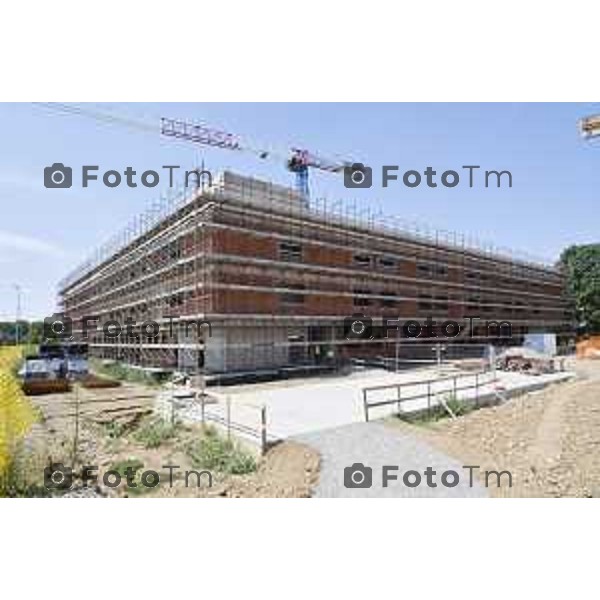 Foto Manzoni Tiziano/LaPresse 27-07-2022 Bergamo visita al cantiere cantiere Fondazione Carisma,nuovo centro assistenza delle persone affette da demenza. Ing. Miro Radici, e il Sindaco di Bergamo,Giorgio Gori.