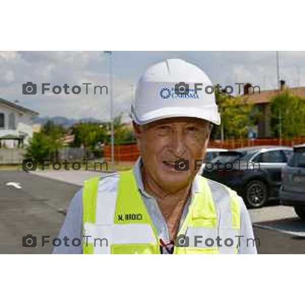 Foto Manzoni Tiziano/LaPresse 27-07-2022 Bergamo visita al cantiere cantiere Fondazione Carisma,nuovo centro assistenza delle persone affette da demenza. Ing. Miro Radici, e il Sindaco di Bergamo,Giorgio Gori.