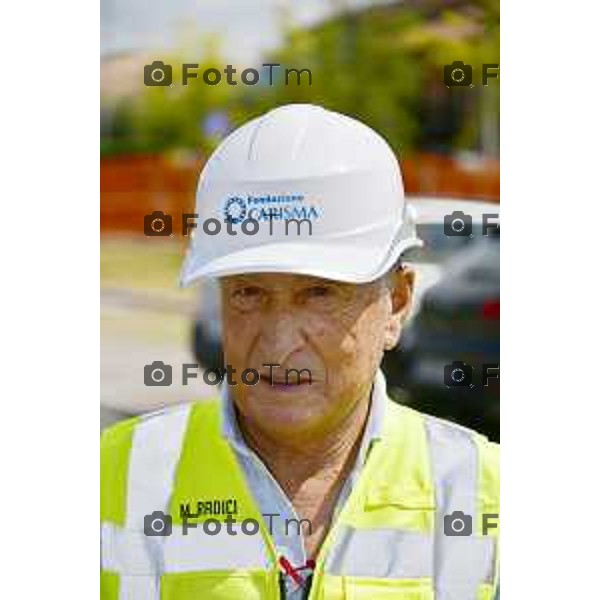 Foto Manzoni Tiziano/LaPresse 27-07-2022 Bergamo visita al cantiere cantiere Fondazione Carisma,nuovo centro assistenza delle persone affette da demenza. Ing. Miro Radici, e il Sindaco di Bergamo,Giorgio Gori.