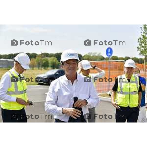 Foto Manzoni Tiziano/LaPresse 27-07-2022 Bergamo visita al cantiere cantiere Fondazione Carisma,nuovo centro assistenza delle persone affette da demenza. Ing. Miro Radici, e il Sindaco di Bergamo,Giorgio Gori.