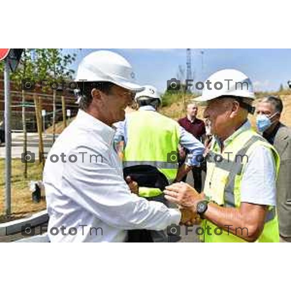 Foto Manzoni Tiziano/LaPresse 27-07-2022 Bergamo visita al cantiere cantiere Fondazione Carisma,nuovo centro assistenza delle persone affette da demenza. Ing. Miro Radici, e il Sindaco di Bergamo,Giorgio Gori.