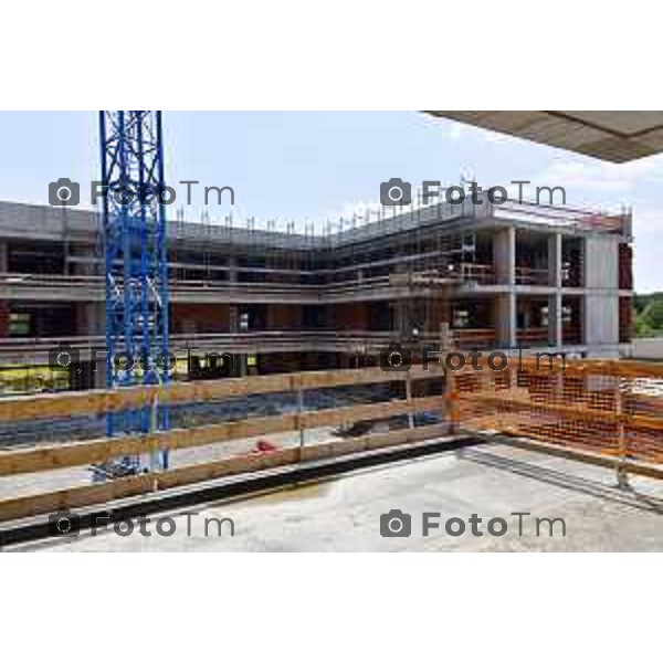 Foto Manzoni Tiziano/LaPresse 27-07-2022 Bergamo visita al cantiere cantiere Fondazione Carisma,nuovo centro assistenza delle persone affette da demenza. Ing. Miro Radici, e il Sindaco di Bergamo,Giorgio Gori.