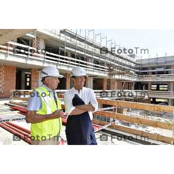 Foto Manzoni Tiziano/LaPresse 27-07-2022 Bergamo visita al cantiere cantiere Fondazione Carisma,nuovo centro assistenza delle persone affette da demenza. Ing. Miro Radici, e il Sindaco di Bergamo,Giorgio Gori.