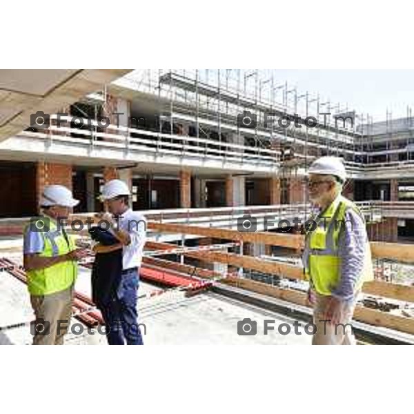 Foto Manzoni Tiziano/LaPresse 27-07-2022 Bergamo visita al cantiere cantiere Fondazione Carisma,nuovo centro assistenza delle persone affette da demenza. Ing. Miro Radici, e il Sindaco di Bergamo,Giorgio Gori.