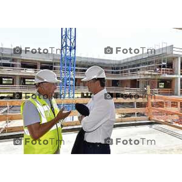 Foto Manzoni Tiziano/LaPresse 27-07-2022 Bergamo visita al cantiere cantiere Fondazione Carisma,nuovo centro assistenza delle persone affette da demenza. Ing. Miro Radici, e il Sindaco di Bergamo,Giorgio Gori.