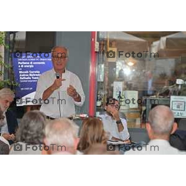 Bergamo Tiziano Manzoni/LaPresse 14-09 - 2022 Italia Cronaca Bergamo Caffè Bazzini italia viva e Azione di Calenda con Andrea Moltrasio e Niccolo Carretta