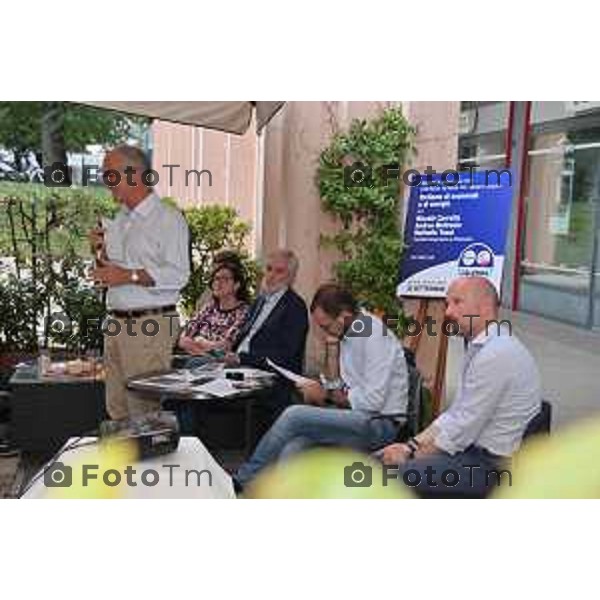 Bergamo Tiziano Manzoni/LaPresse 14-09 - 2022 Italia Cronaca Bergamo Caffè Bazzini italia viva e Azione di Calenda con Andrea Moltrasio e Niccolo Carretta Raffaello Teani