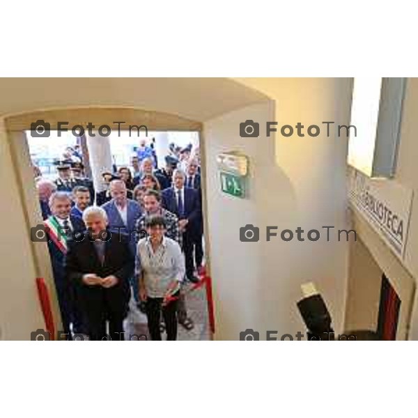 Foto Manzoni Tiziano/LaPresse 17-09-2022 Bergamo Italia - Cronaca - Abbazia di San Paolo d’Argon il progetto diocesano FILEO inaugurata Biblioteca Il Vescovo Beschi con i parenti di Fulvio Manera