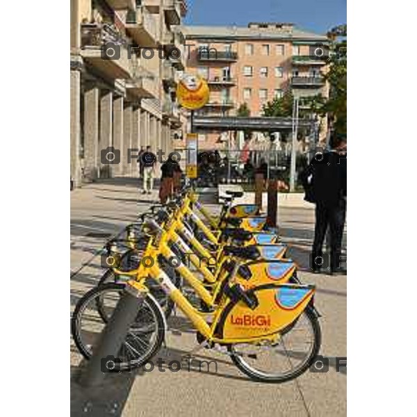 Foto Manzoni Tiziano/LaPresse 3-09-2022 Bergamo Italia - Cronaca -Stefano Zenoni, Assessore alla mobilità del Comune di Bergamo Liliana Donato, Direttore Generale ATB Pietro Peyron, Responsabile nextbike per l’Italia