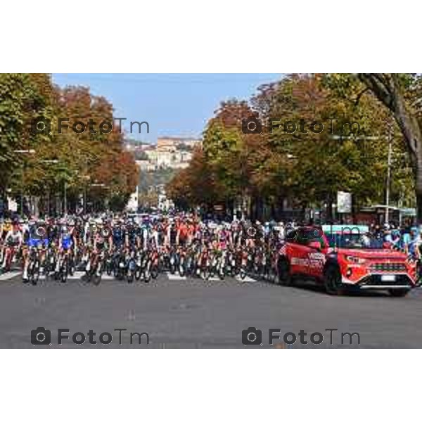 Foto Manzoni Tiziano/LaPresse 8-10-2022 Bergamo Italia - Cronaca - Bergamo Partenza Giro Lombardia