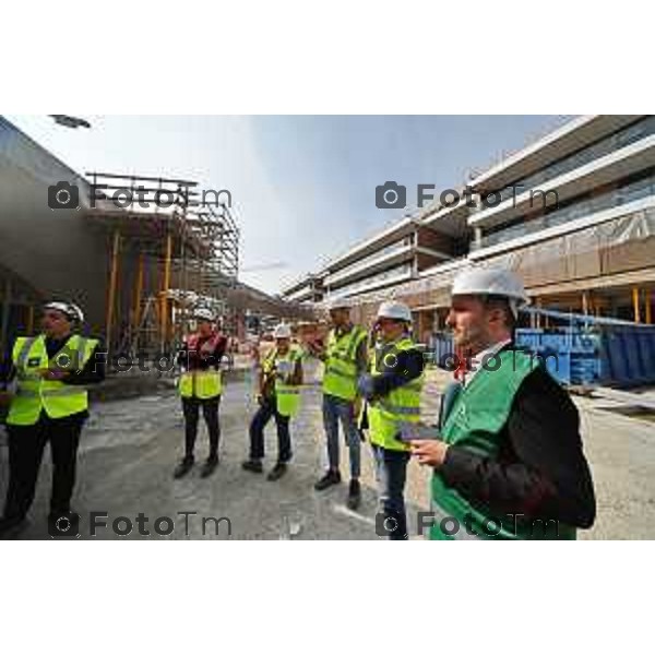 Foto Manzoni Tiziano/LaPresse 12-10-2022 Bergamo Italia - Cronaca - Chorus Life Bergamo: il primo test - in un cantiere edile d\'Italia - del cane robot "Spot"