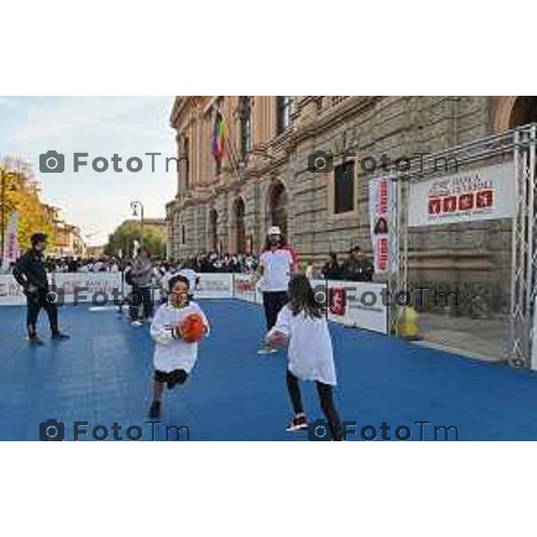 Foto Manzoni Tiziano/LaPresse 12-10-2022 Bergamo Italia - Cronaca - Settima tappa a Bergamo di un Campione per Amico, lmanifestazione italiana sportivo-educativo Adriano Panatta, Andrea Lucchetta, Ciccio Graziani e Martín Leandro Castrogiovanni