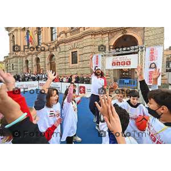 Foto Manzoni Tiziano/LaPresse 12-10-2022 Bergamo Italia - Cronaca - Settima tappa a Bergamo di un Campione per Amico, lmanifestazione italiana sportivo-educativo Adriano Panatta, Andrea Lucchetta, Ciccio Graziani e Martín Leandro Castrogiovanni