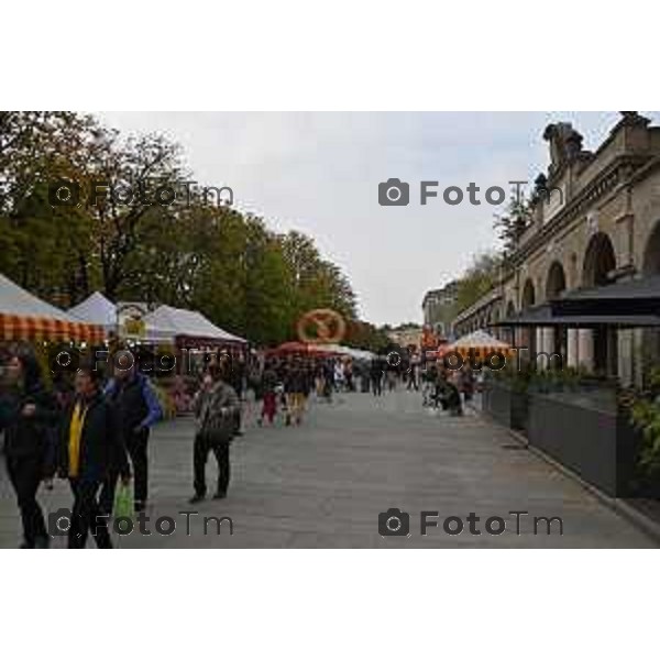 Foto Manzoni Tiziano/LaPresse 13-10-2022 Bergamo Italia - Cronaca - Bergamo Apertura Mercatanti 2022 street food