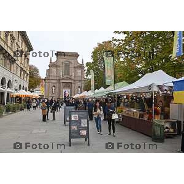 Foto Manzoni Tiziano/LaPresse 13-10-2022 Bergamo Italia - Cronaca - Bergamo Apertura Mercatanti 2022 street food